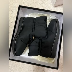 Black Puffer Boot J Crew NEVER WORN